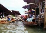 Знаменитый тайский водный рынок